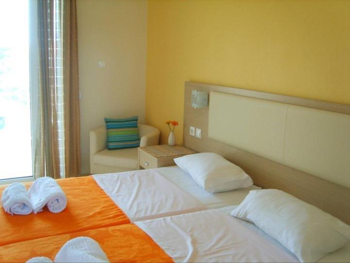 Decauville Hotel Γερακινή Δωμάτιο φωτογραφία